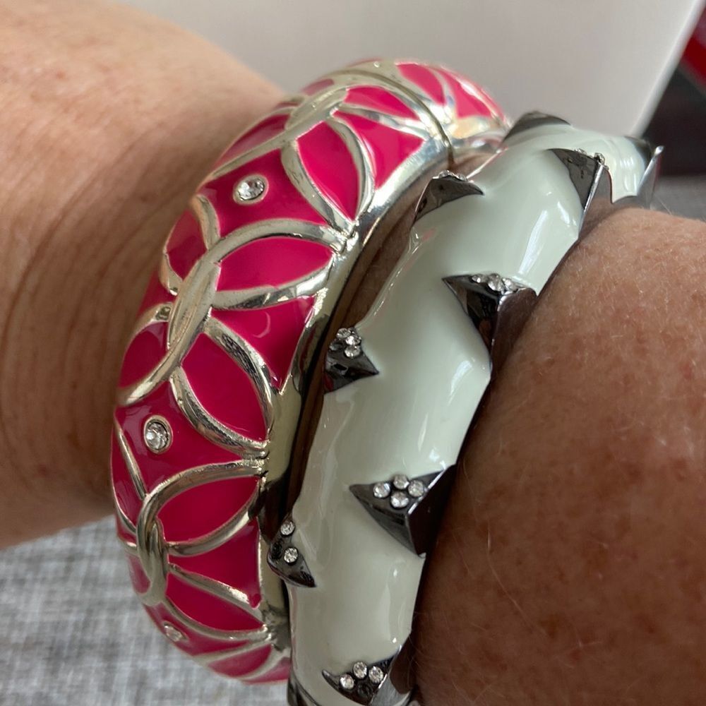 Manluck Bangles NWT Gray and pink with rhinestone